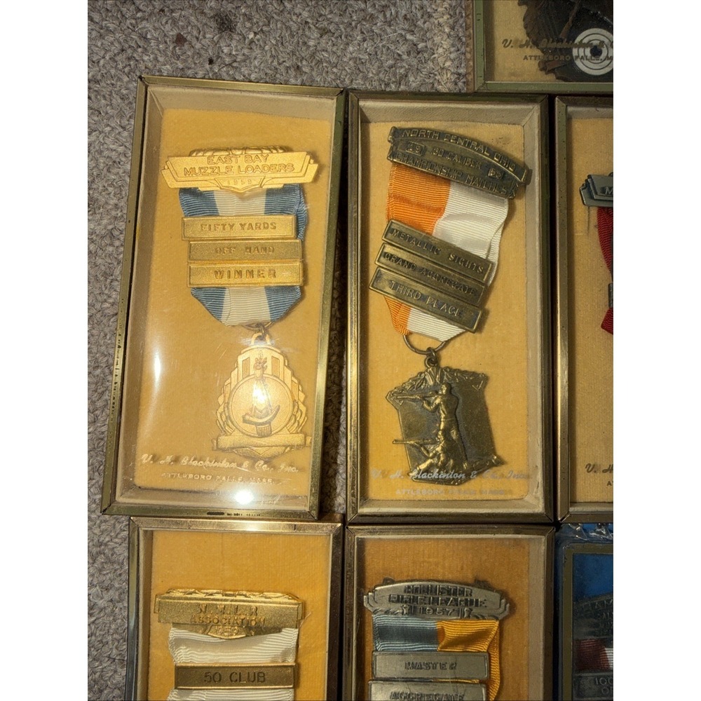 Lot of (17) Vintage Blackinton Rifle & Pistol Shooting Medals – Marksman Awards - Picture 8 of 11